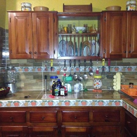 15 Min From The Airport In Kingston Jamaica Appartement Buitenkant foto