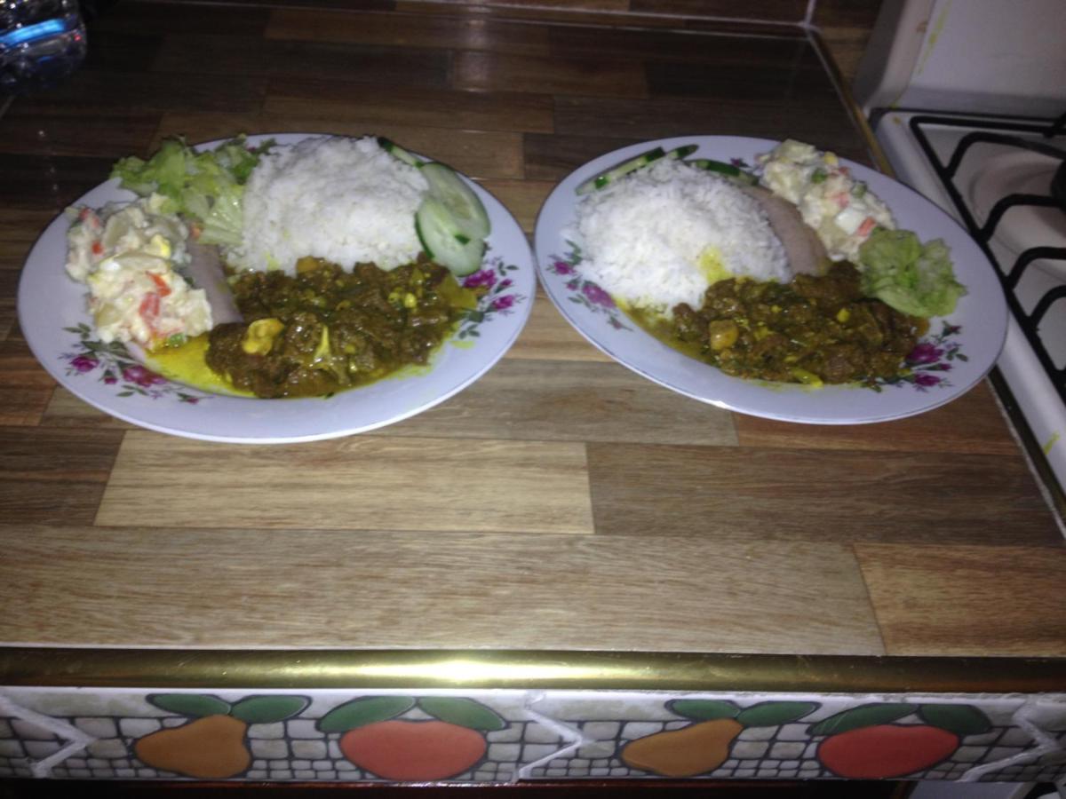 15 Min From The Airport In Kingston Jamaica Appartement Buitenkant foto