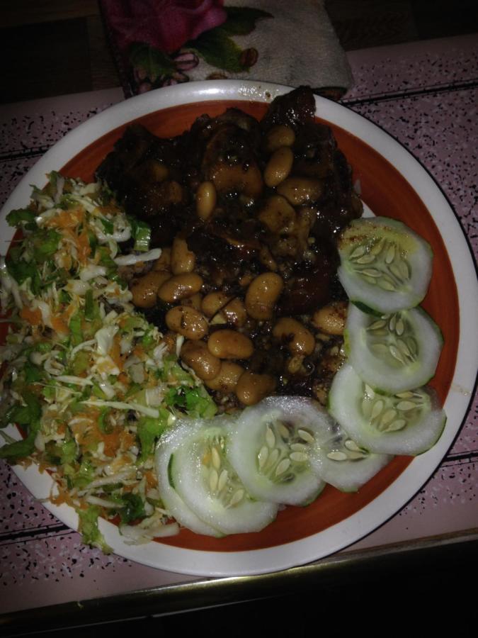 15 Min From The Airport In Kingston Jamaica Appartement Buitenkant foto